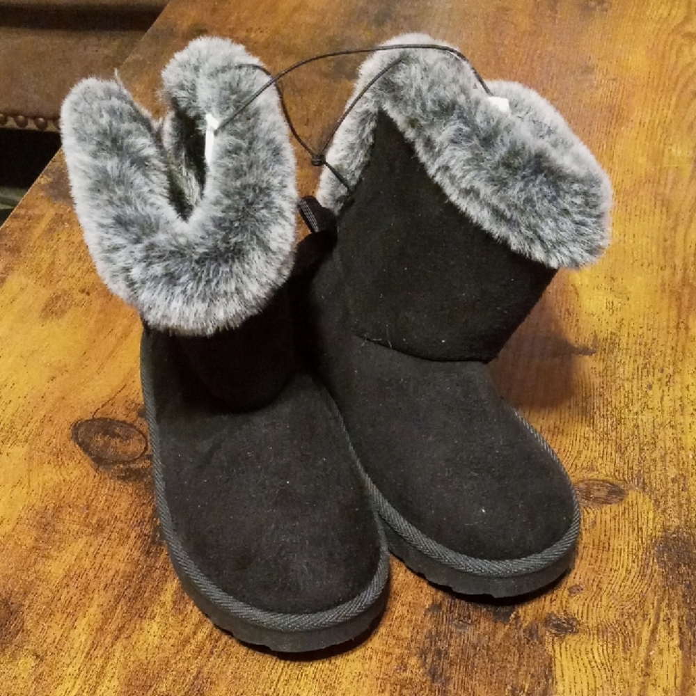 New Girls Multiple Sizes Kidgets  Black Lined Easy/on Easy/Off Black Suade Boots